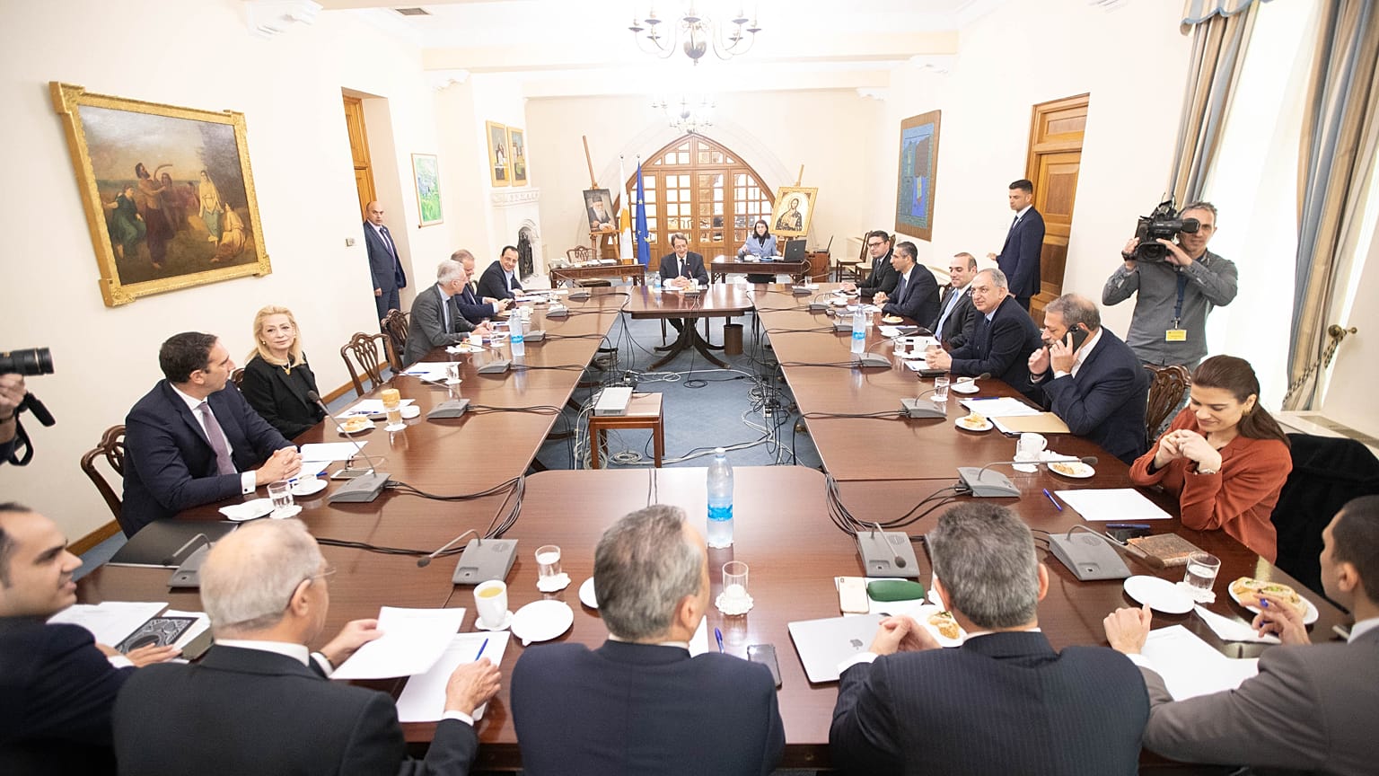 Υπουργικό Συμβούλιο για το θέμα του κορωνοϊού