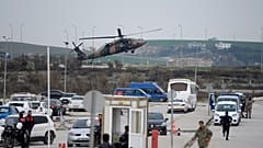 Hatay'da yaralı askerleri taşıyan TSK helikopteri