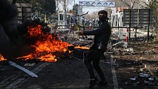 Turquia promete manter fronteira aberta