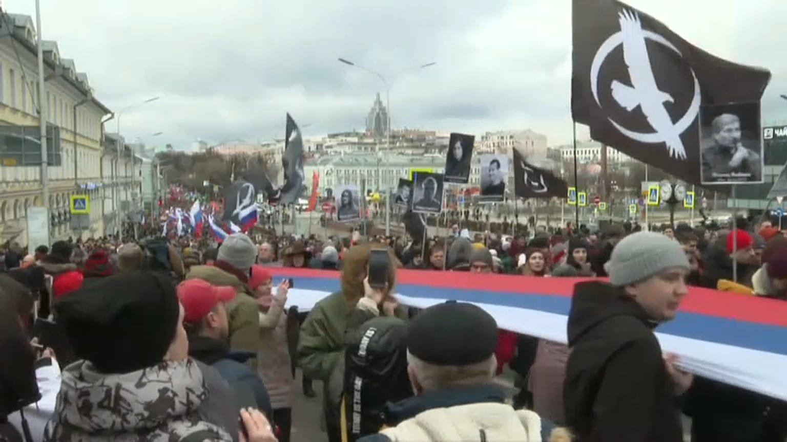 Moskau: Tausende erinnern mit Protestmarsch an Kremlkritiker Nemzow