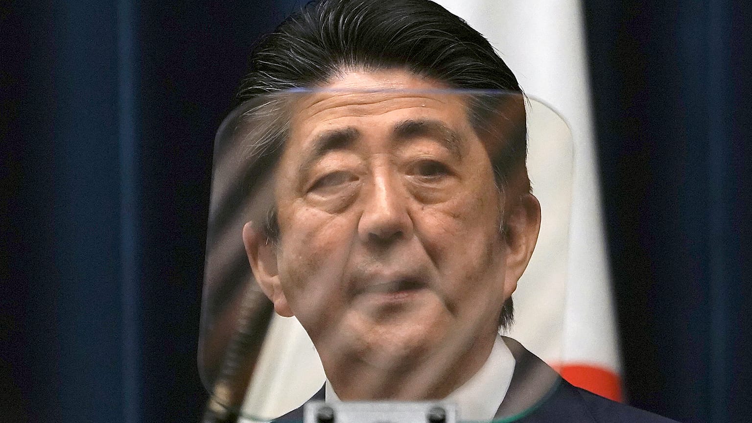 Japonya Kovid-19 ile mücadele için 2,5 milyar dolarlık paket açıkladı