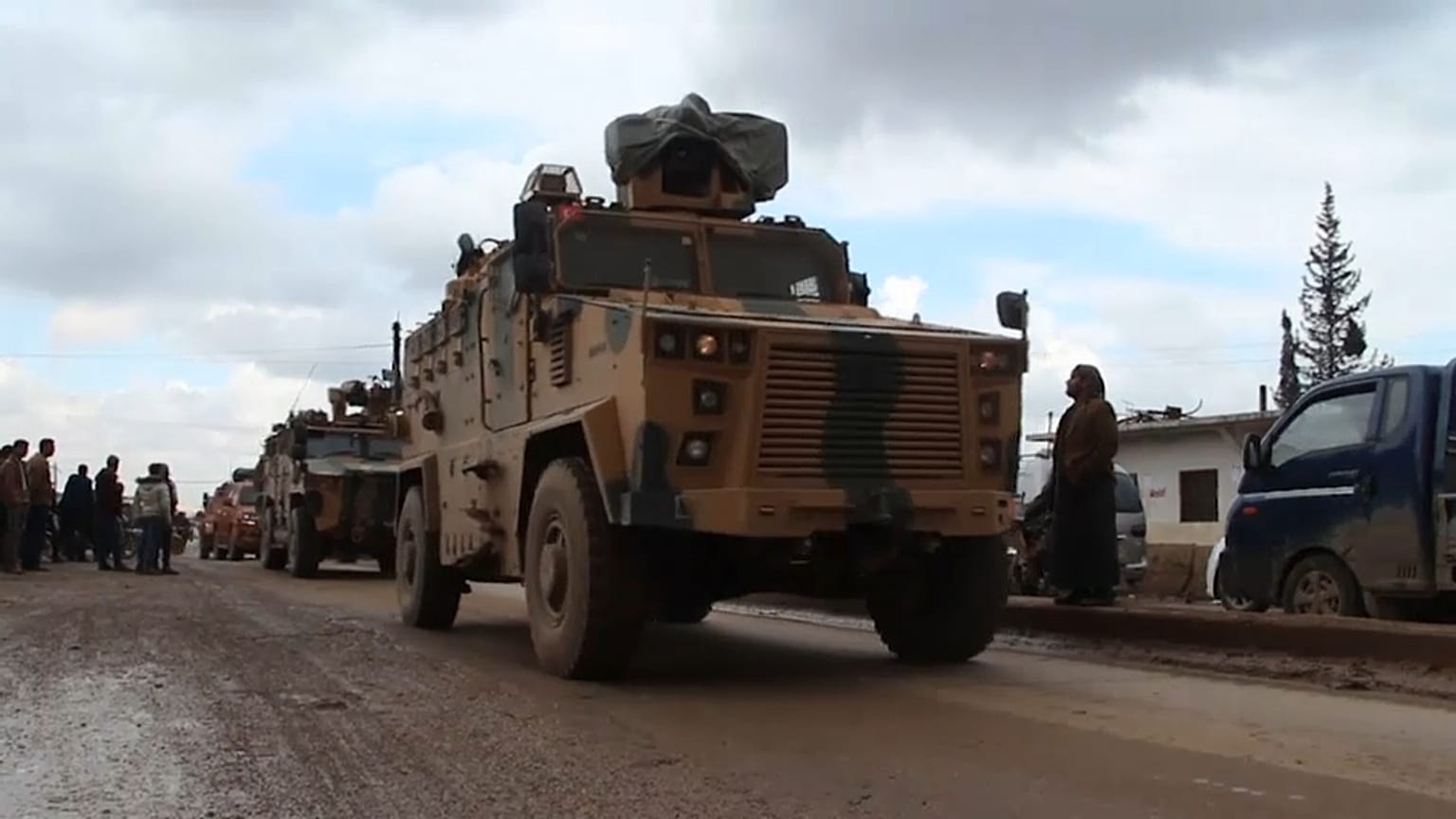Syrien-Krise: Türkei bombardiert syrische Kampfjets