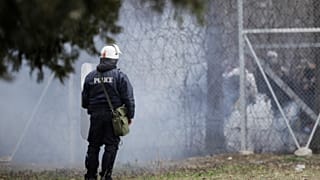 Αστυνομικές δυνάμεις στο κλειστό τελωνείο στις Καστανιές Έβρου,. ΑΠΕ-ΜΠΕ/ΑΠΕ-ΜΠΕ/ΔΗΜΗΤΡΗΣ ΤΟΣΙΔΗΣ