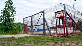 A röszkei tranzitzóna bejárata