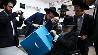 فتح مراكز الاقتراع في إسرائيل في ثالث انتخابات تشريعية في أقل من عام