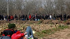Türkiye - Yunanistan sınırında mülteciler