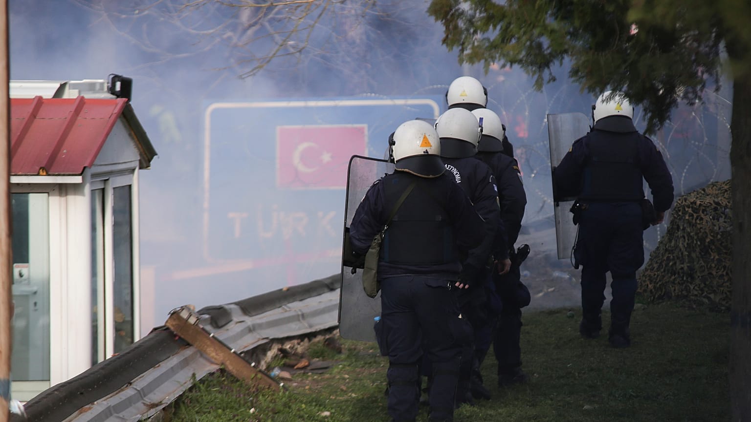 Ένταση μεταξύ αστυνομίας και μεταναστών την Κυριακή 1 Μαΐου