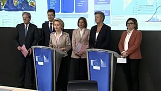 Ursula von der Leyen bei der Vorstellung der EU-Maßnahmen auf das Coronavirus