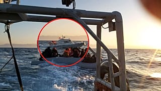 Με συνοδεία τουρκικών ακταιωρών οι λέμβοι με τους μετανάστες στο Αιγαίο - Βίντεο Ντοκουμέντο