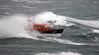 [Video] Desafiando a la borrasca Jorge en el Mar de Irlanda