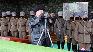 کره شمالی از بیم کرونا دیپلمات‌های خارجی داوطلب را به خارج می‌فرستد