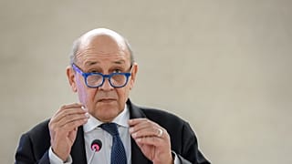 Fransa Dışişleri Bakanı Jean-Yves Le Drian
