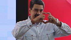 Maduro a támogatóival találkozik egy kormánypárti megmozduláson Caracasban 2019. december 3-án.