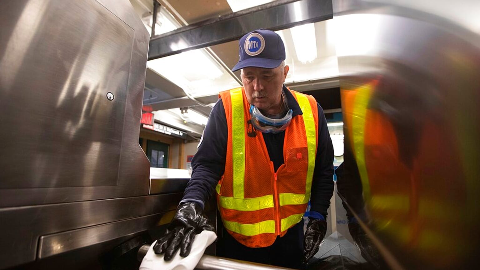Virus Outbreak Subways