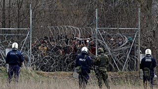 Greece Turkey Migrants