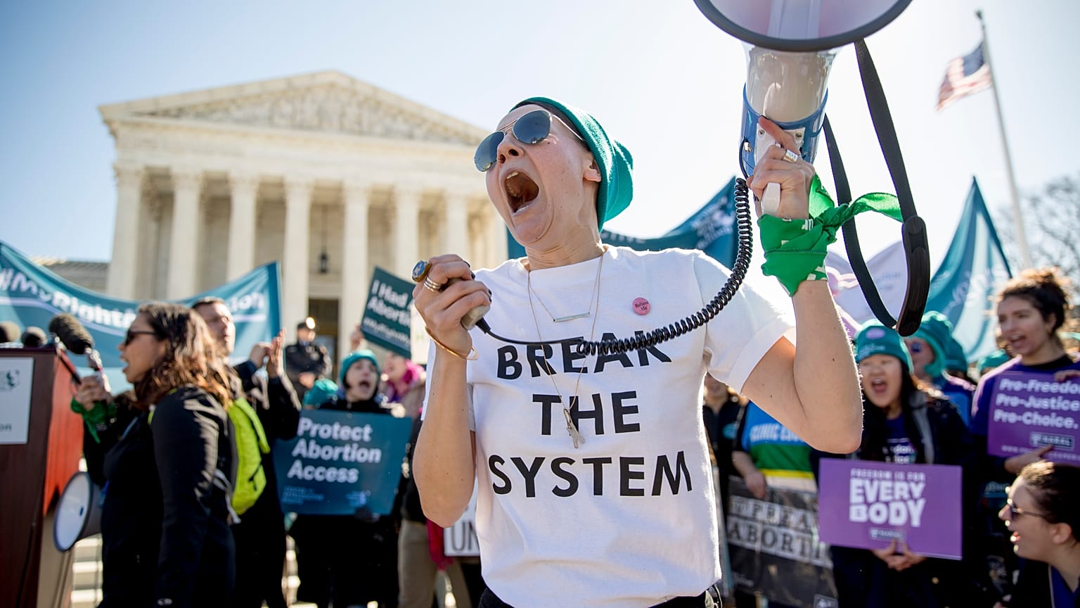 USA: donne in piazza per il diritto all'aborto
