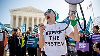 USA: donne in piazza per il diritto all'aborto