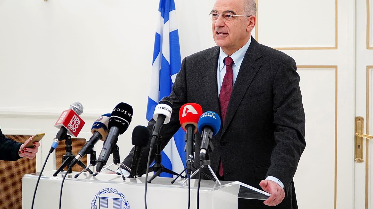 ΔΕΝΔΙΑΣ Ν ΔΗΛΩΣΕΙΣ ΜΕΤΑ ΤΙΣ ΣΥΝΑΝΤΗΣΕΙΣ ΜΕ ΕΚΠΡΟΣΩΠΟΥΣ ΚΟΜΜΑΤΩΝ