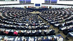 EP-szavazások: nem lóg ki a Fidesz a Néppártból
