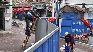 Karantina altındaki Vuhan halkı: Devletin gıda yardımı yaptığı haberleri yalan