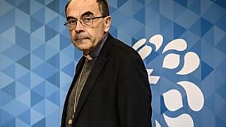 ARCHIV Kardinal Philippe Barbarin arrives for a press conference  in Lyon,