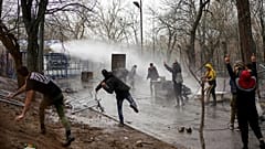 Calma en la frontera entre Grecia y Turquía tras los disturbios del sábado