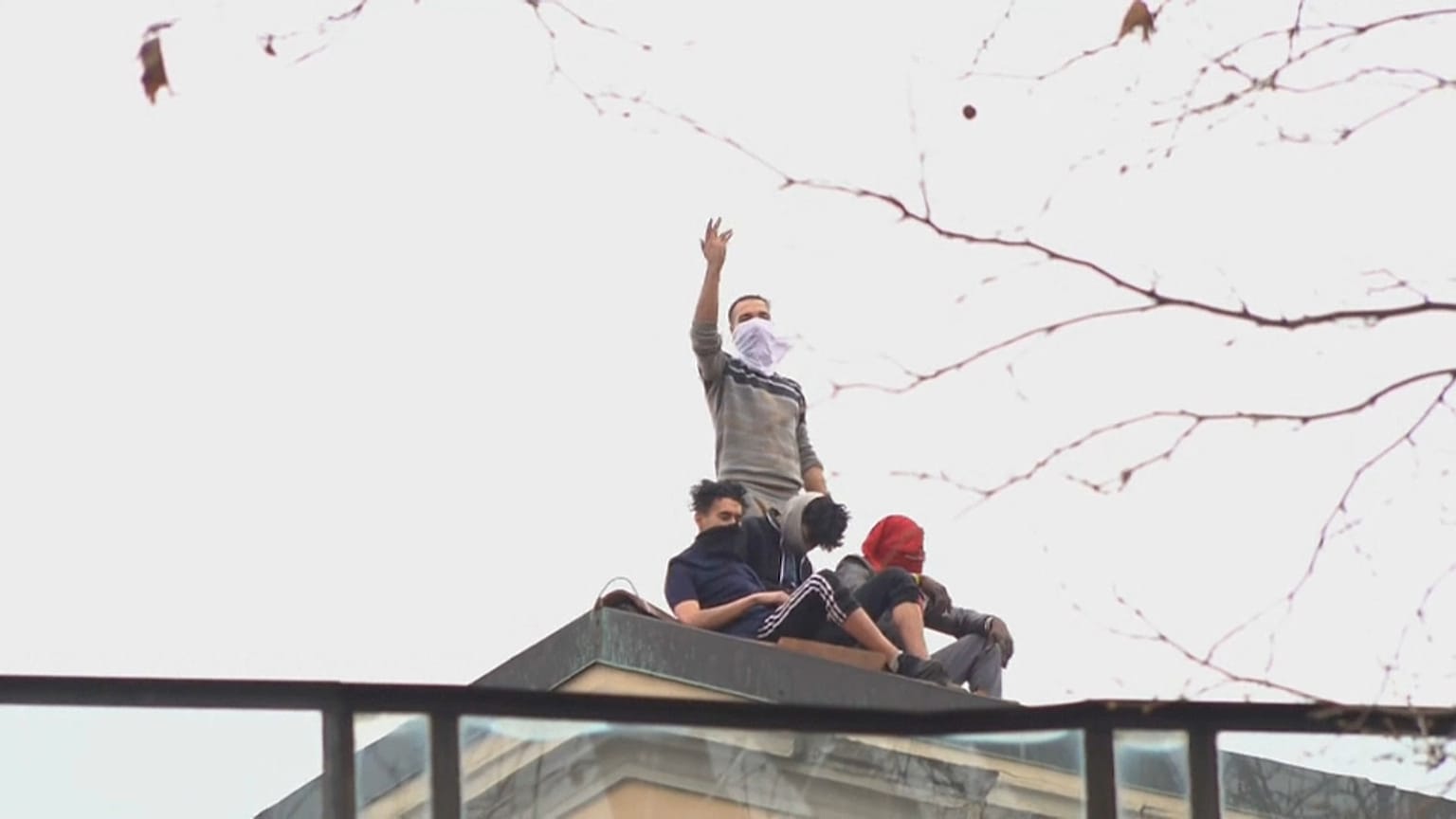 #euroviews : un musulman candidat de la CSU, des prisons italiennes sous tension