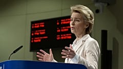 اتحادیه اروپا: ترکیه باید مهاجران را از مرز یونان بازگرداند