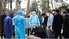  وفاة 27 شخصا في إيران تسمما بمشروبات كحولية مغشوشة اعتقدوا أنها تشفي من كورونا