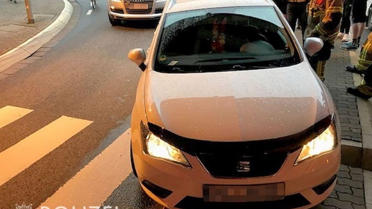 Herzinfarkt am Steuer: Der Fahrer konnte sein Auto anhalten, bevor er bewusstlos wurde.