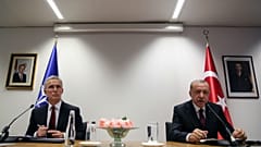 Cumhurbaşkanı Recep Tayyip Erdoğan, NATO Genel Sekreteri Jens Stoltenberg ile görüştü. Görüşme sonrası ortak basın toplantısı düzenlendi