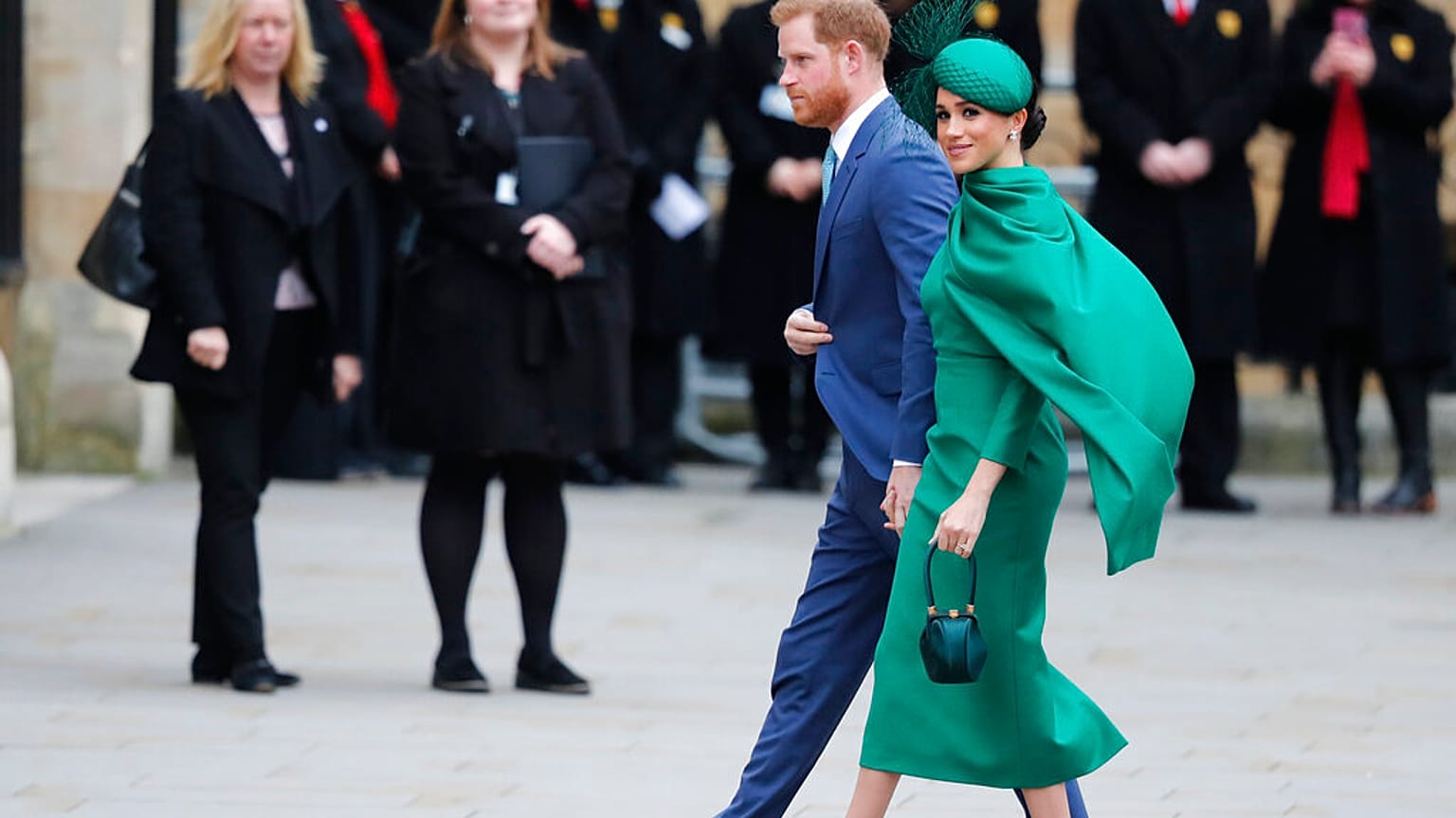 Harry és Meghan utolsó hivatalos programján vesz részt a királyi család kötelékében