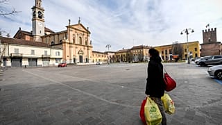 Ganzes Land zur Sperrzone erklärt: Hamsterkäufe in Italien