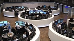 Dax startet fester