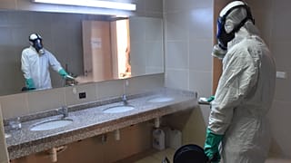 Adana İl Milli Eğitim Müdürlüğü Covid-19'a karşı ildeki tüm okul ve kreşlerde dezenfekte çalışmalarına başladı