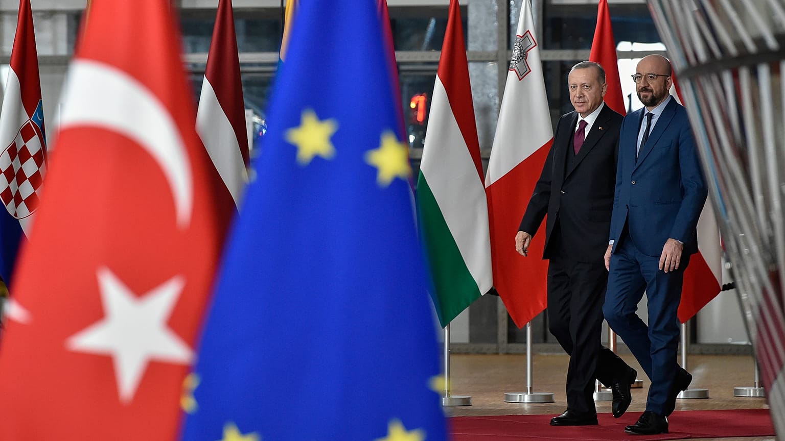 Türkiye AB'den tam olarak ne istiyor; göçmen krizi nereye gidiyor ? 