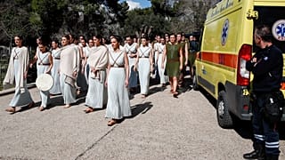 Церемония со всеми предосторожностями