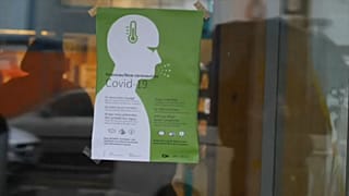 Plakat am Eingang Uni-Krankenhaus CHUV in Lausanne
