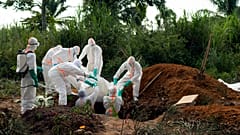 Ebola'yı ortaya çıkaran uzmandan uyarı: Koronavirüsün yayılma tehlikesi çok daha yüksek