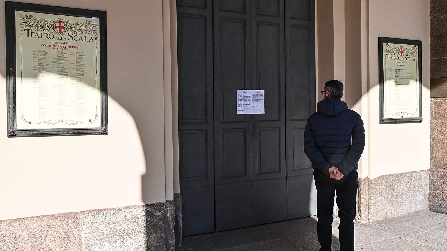 Il Coronavirus a teatro: quanto perdono davvero attori, compagnie e teatri stabili