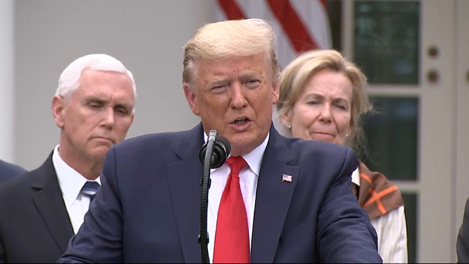Trump déclare l'état d'urgence face au Covid-19