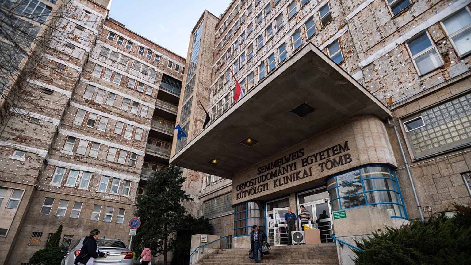 A Semmelweis Egyetem Kútvölgyi Klinikai Tömbje 