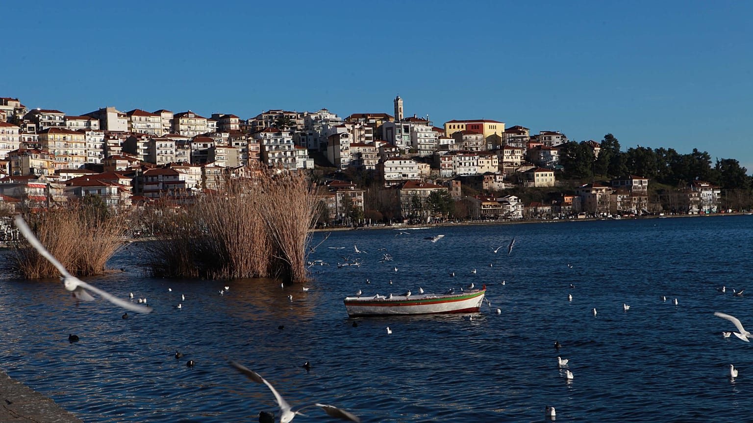 Φορείς της Καστοριάς ζητούν να τεθεί ο νομός σε καραντίνα
