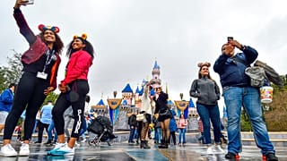 Virus Outbreak Disneyland
