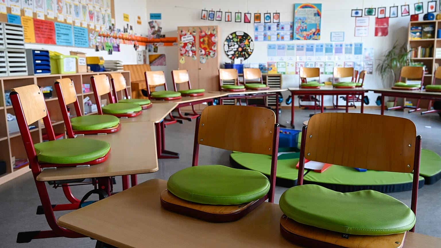 Empty classroom at an elementary school in Ludwigsburg
