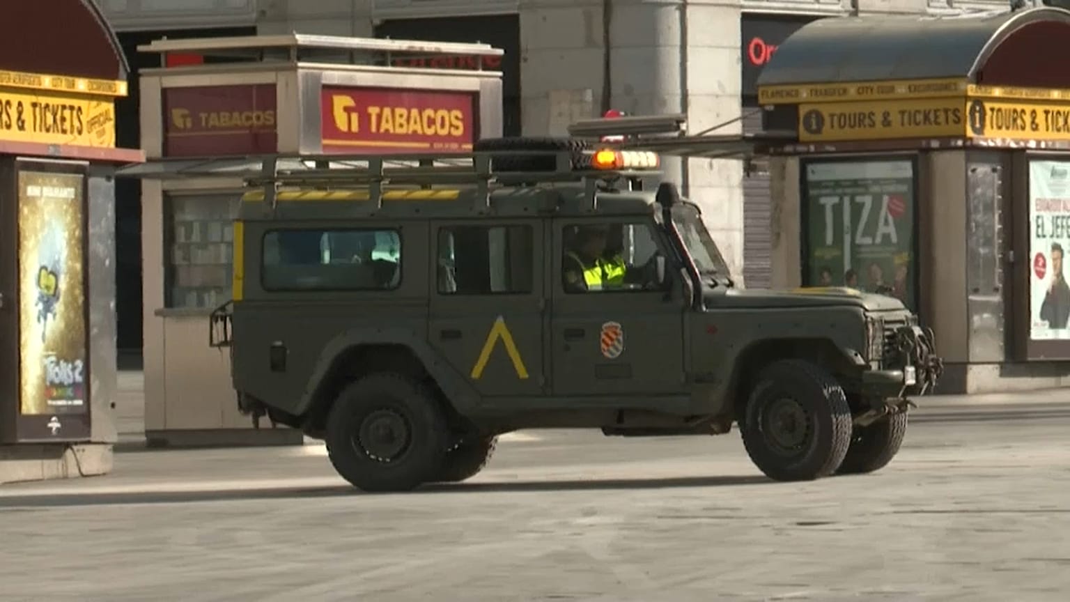 Espanha fecha fronteiras