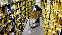 Amazon depo çalışanı