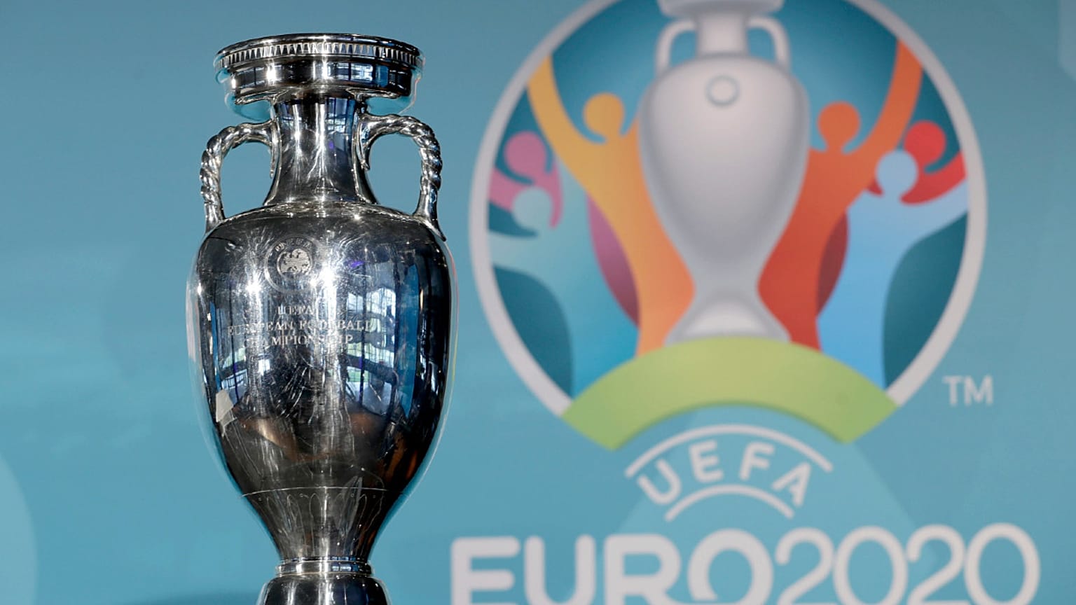 وباء كورونا: "ويفا" يعلن تأجيل بطولة أمم أوروبا سنة وتعليق دوري الأبطال