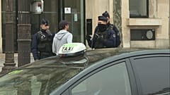 Corona-Pandemie: Paris wie leergefegt