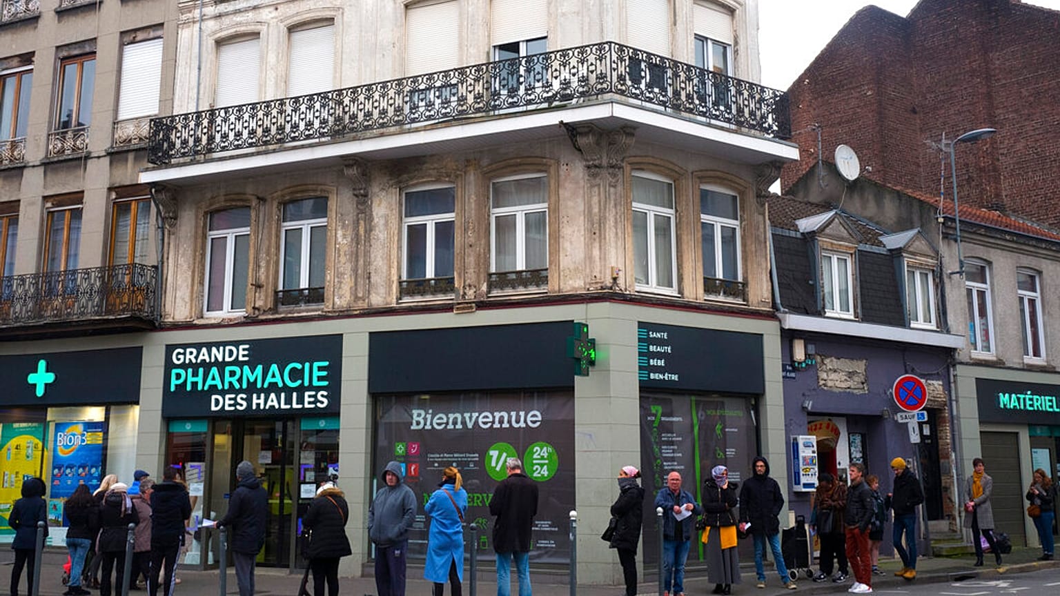 France Virus Outbreak